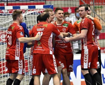 Handball Bundesliga ASV Hamm Bietigheim Jubel Mannschaft