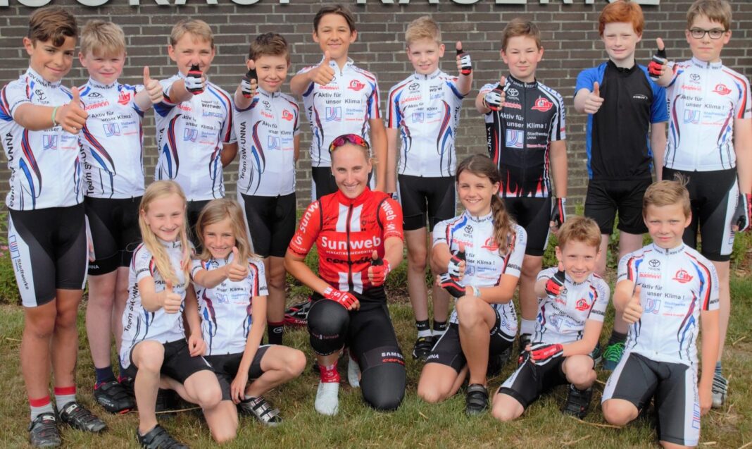 Franzi Koch mit RSV Nachwuchsfahrern 2019