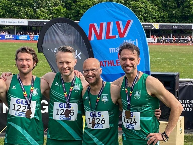 400m-Staffel der SuS Oberaden Masters-Athleten mit DM-Bronze erfolgreich